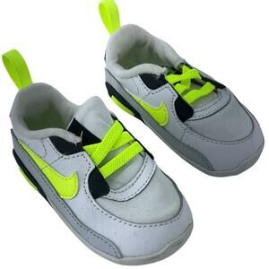 Nike White Leather Athletic Sneakers Shoes Baby Childs Size 4 Preowned